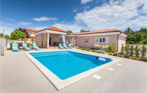 Beach Front Home In Pula