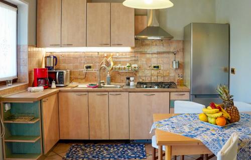 2 Bedroom Lovely Apartment In Rovinj
