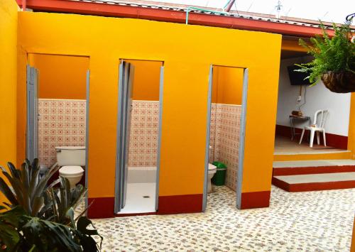 Ένα μπάνιο στο Hostal Juan Páramo