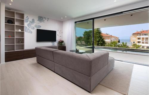 Beach Front Apartment In Malinska