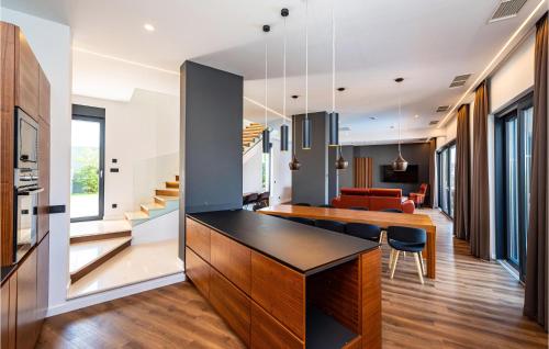 Beautiful Home In Novalja