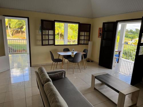 Posezení v ubytování Maison typique au calme avec vue