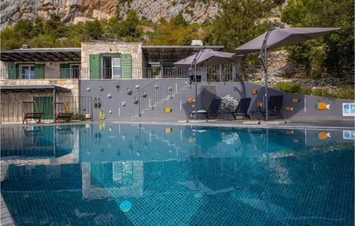 Villa 2M