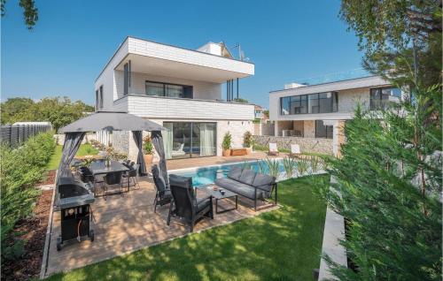 Villa Golden Shine