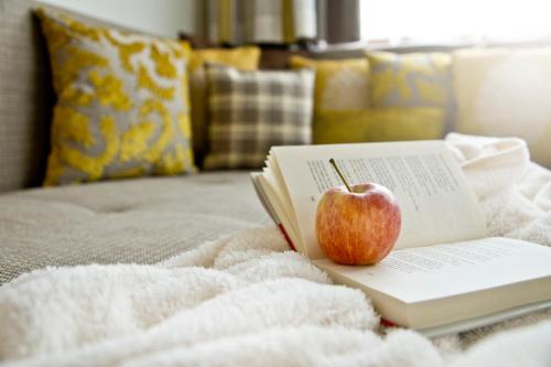 Кровать или кровати в номере Sport-Wellnesshotel Bichlhof