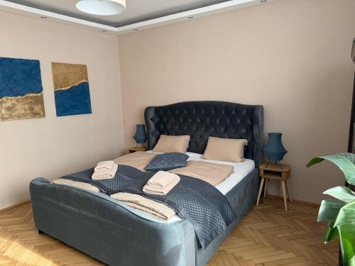 Bright apartment with parking near Schönbrunn