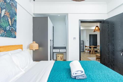 Letto o letti in una camera di Marina Bay Unique 1 Bedroom in Westland's Off Rhapta Road-Zawi