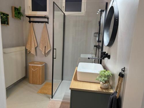Bright apartment with parking near Schönbrunn