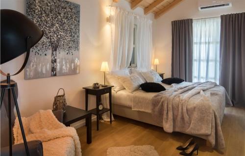 Gorgeous Home In Primosten