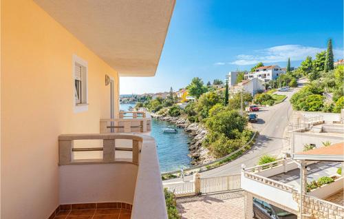 Stunning Apartment In Okrug Gornji With Wifi