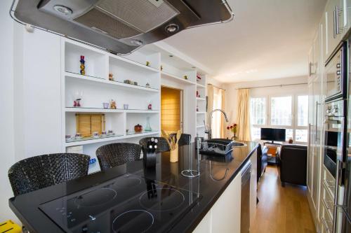 Apartamento con 3 piscinas vistas al Mar