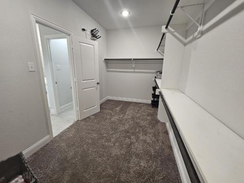 Gallery image of Private Suite Ensuite Bath&Walk in Closet in Wylie