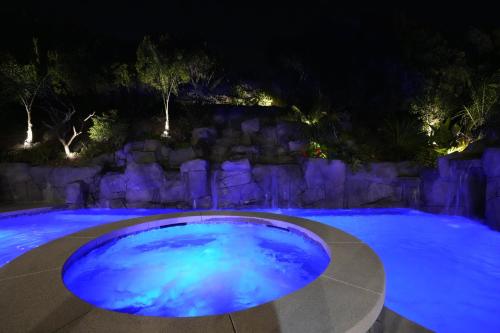 Kolam renang di atau dekat dengan Coming Mid-April 2023! Beautifully upgraded two-story home with backyard oasis