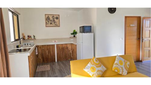 Kuchyň nebo kuchyňský kout v ubytování Tahiti Kalihi Lodge