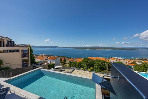 Family friendly house with a swimming pool Crikvenica - 24765