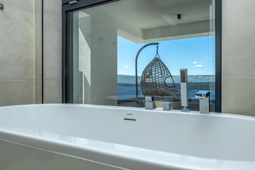 Family friendly house with a swimming pool Crikvenica - 24765