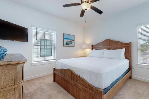 Ένα ή περισσότερα κρεβάτια σε δωμάτιο στο Stunning 3br/25ba, Pet Friendly, sleeps 12