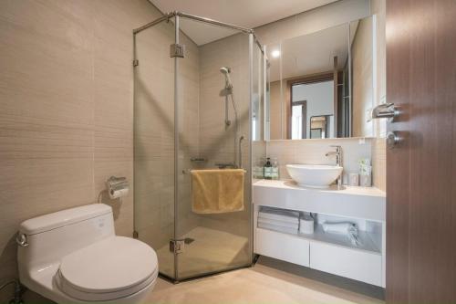 Ένα μπάνιο στο Delux 2Bedroom Apt Near Marriott And Keangnam