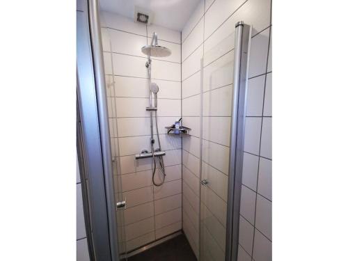 Ένα μπάνιο στο Quietly located holiday home in Zeeland