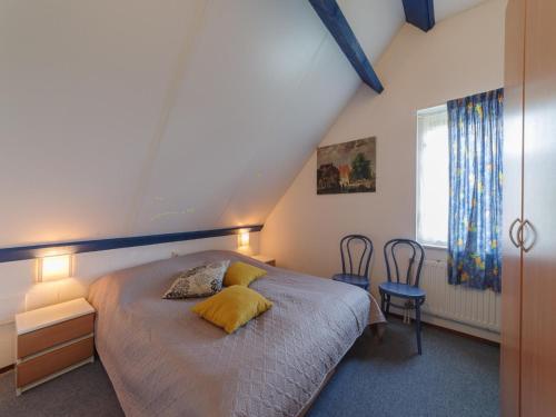 Postel nebo postele na pokoji v ubytování Holiday Home in Zeeland with Spacious Garden