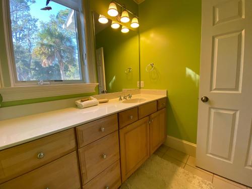 Koupelna v ubytování 112 Sandpiper Run