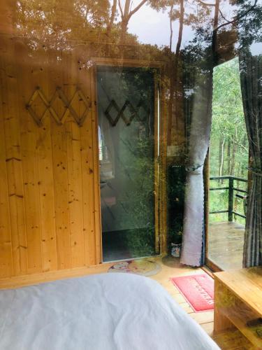 Gambar di galeri bagi Ajisai Glamping di Ðinh An (2)