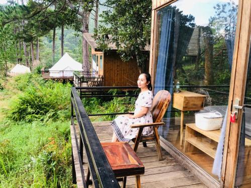 Taman di luar Ajisai Glamping