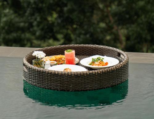 度假酒店内部或周边提供的食物