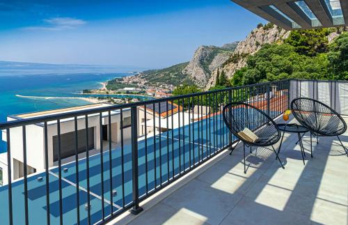Villa Luxury Dream, Indoor Heated Pool, 7 persons, Sea Views, Omiš