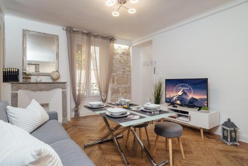 Le Chic, appartement plein centre avec Climatisation