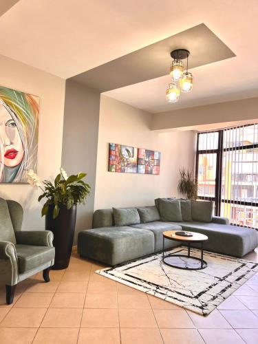 Central Apartment Tirana 2