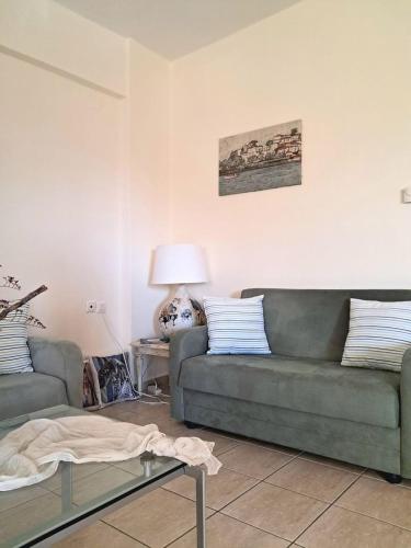 Gallery image of Menexe Apartments-Kelyfos in Neos Marmaras