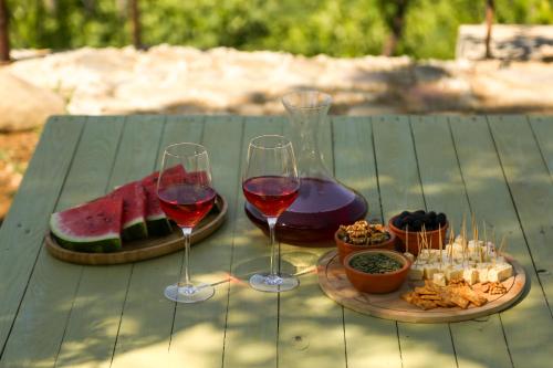 Fotografie z fotogalerie ubytování Vineyard Cottages v destinaci Khidistʼavi