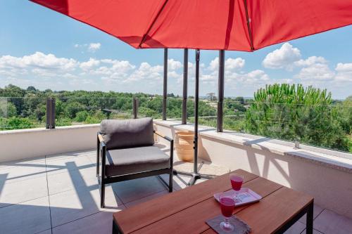 CarignanにあるDomaine de la Peyrine - Suite Pinsonのギャラリーの写真