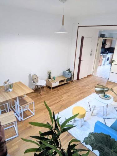 Bright and central apartment