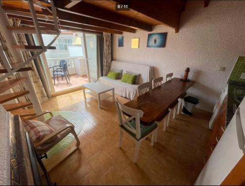 Magnificent apartment a few meters from the sea