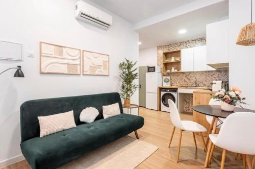 Lugre, Lovely flat close to center