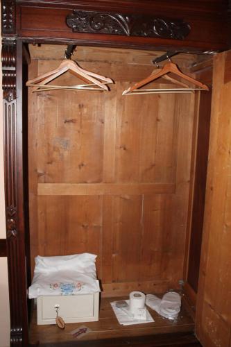 Bilik mandi di Aksehir Butik Hotel
