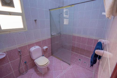 Ένα μπάνιο στο Baith Al Jannah Home Stay