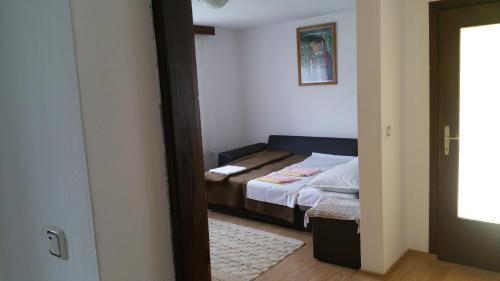 Gallery image of Apartment Ankica in Seliste Dreznicko