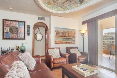 Gallery image of Bella Sirena BE 604 Scenic Luxury Ocean Front Condo in Puerto Peñasco