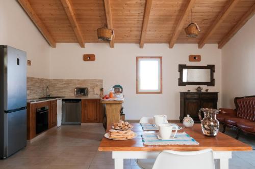 Η κουζίνα ή μικρή κουζίνα στο Agriturismo Cultisia Luogosanto