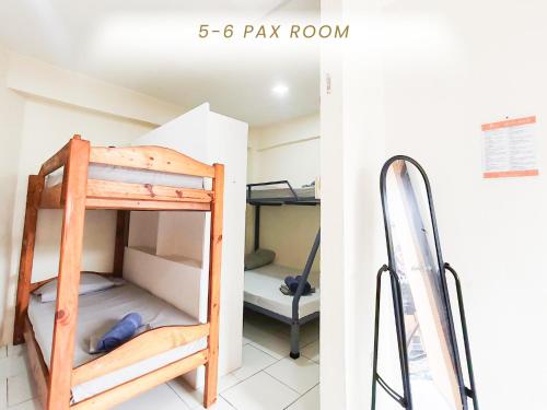 Cenco Suites Residences - Transient in Tanza Caviteにあるベッド