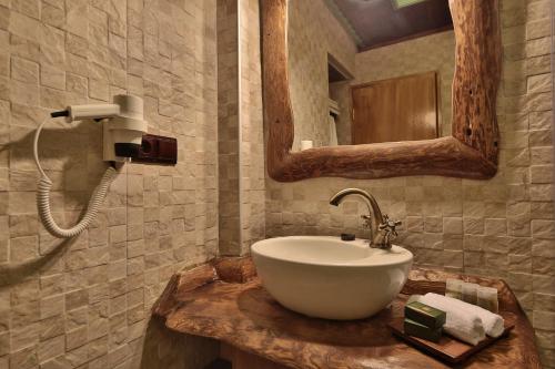Ванна кімната в Elif Stone House