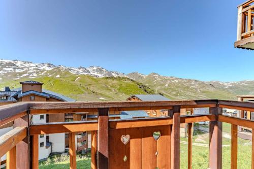 Ski-In Ski-Out 2BR Apartment with Mountain View - Val Thorens - Résidence le Joker