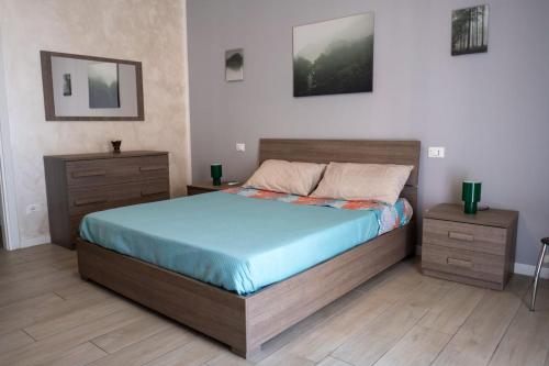 Ένα ή περισσότερα κρεβάτια σε δωμάτιο στο Modern threeroom apartment in front of the hospital,Netflix, Wi-Fi