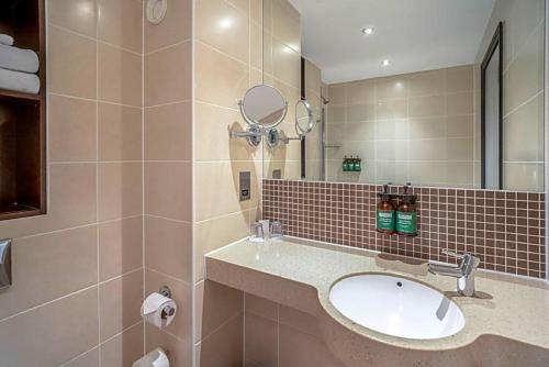 Bilik mandi di Elite Venue Selection Felbridge - Gatwick