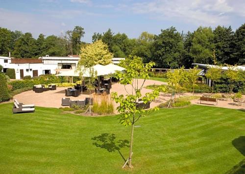 Taman di luar Elite Venue Selection Felbridge - Gatwick