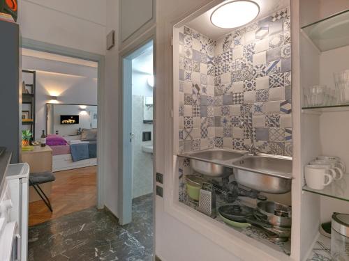 Urban Apt in Vibrant Kypseli with 1000Mbps Fiber Wi-Fi