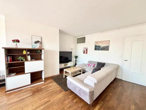 Grand appartement T3 lumineux en centre ville